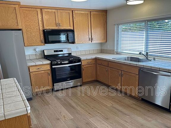 2nd image of 9914 Bourbon Ct