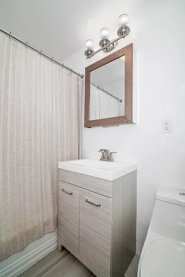 Rented by REAL New York | media 6