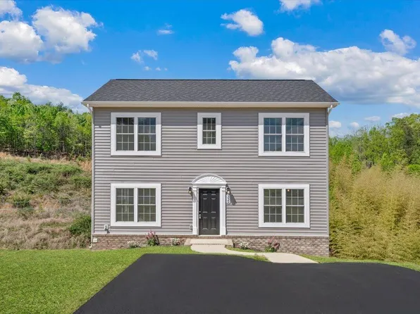328 Woodside Dr, Salem, VA 24153