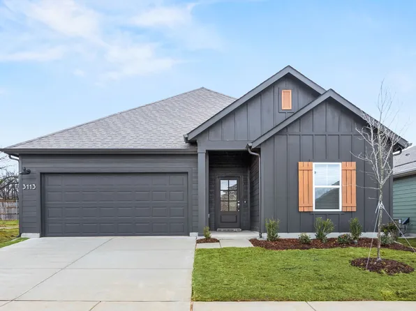 3113 Royal Throne Ct, Denton, TX 76208