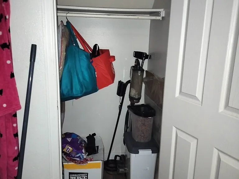 2849 Morningside Ct #F-1 — Photo 2
