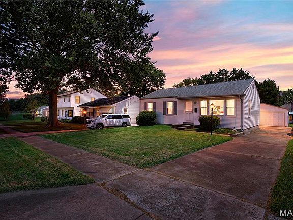 4th image of 3604 Saint Cosmas Ln