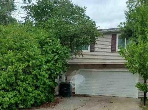 3210 Watsabaugh Dr, Gillette, WY 82718