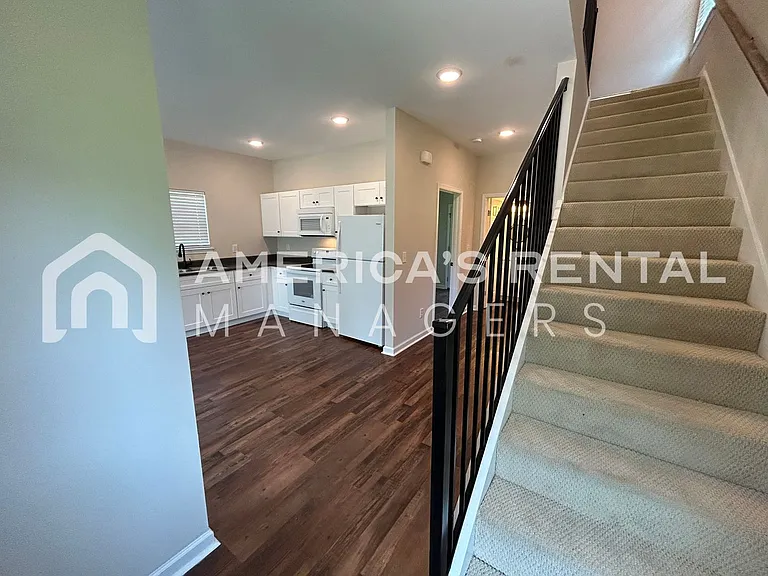 74 County Road 1400 — Photo 3