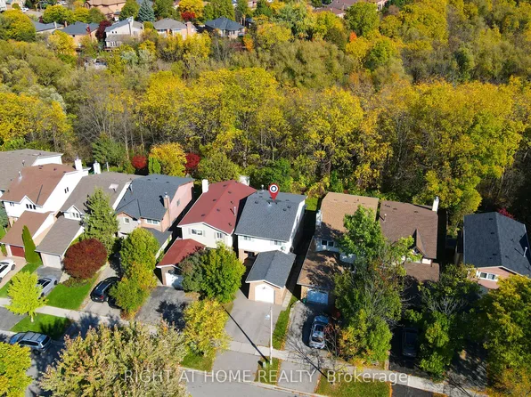 32 Macauley Dr, Markham, ON L3T 5S5