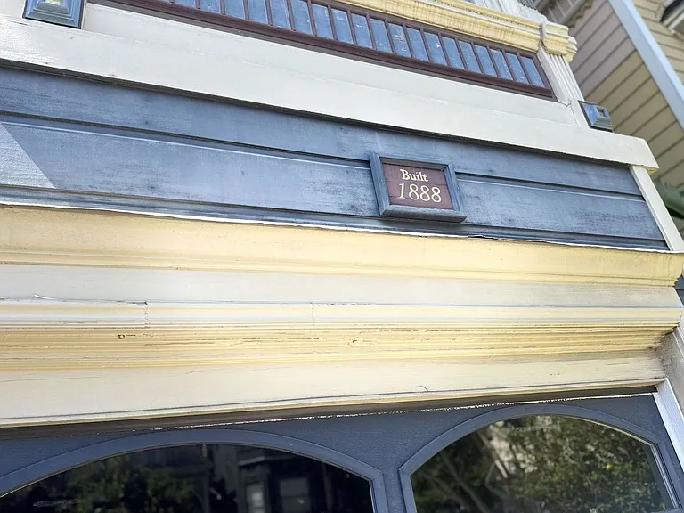 1914 Golden Gate Ave — Photo 6