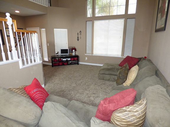 3rd image of 4805 Wild Rose Dr