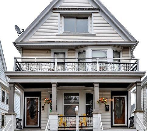 2nd image of 2956 N Cramer St
