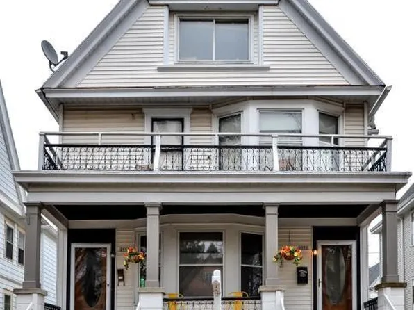 2956 N Cramer St, Milwaukee, WI 53211