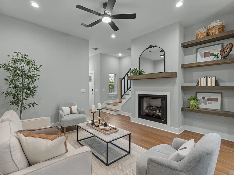 706 N F St #B — Photo 8