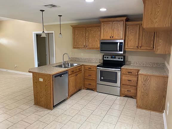 2nd image of 1037 Gary Dr