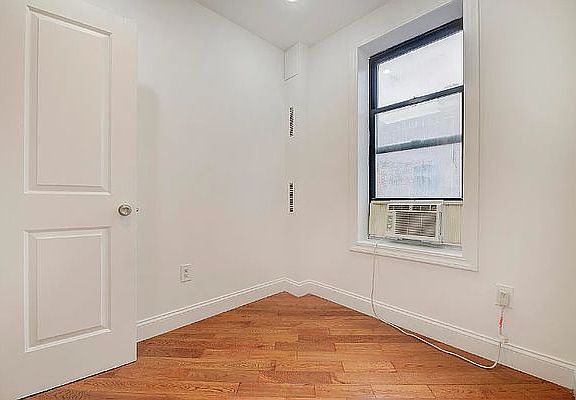 3rd image of 81 Orchard St #28A