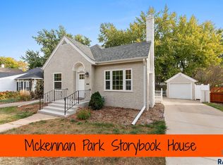 1606 S Carter Pl, Sioux Falls, SD 57105