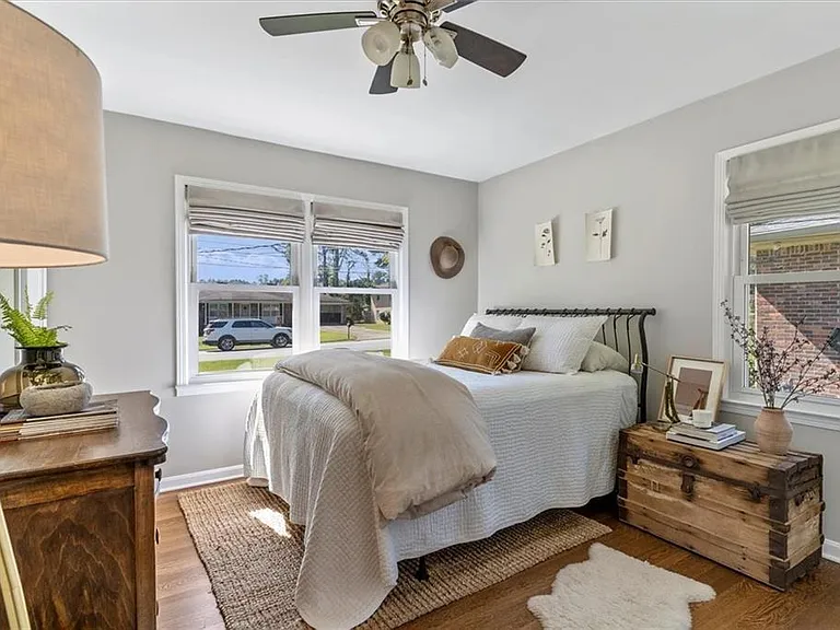 521 Pineview Dr SE — Photo 22
