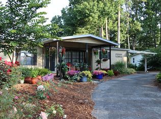 165 Greystone Dr, Hendersonville, NC 28792