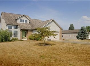 51844 Johnson Rd, Three Rivers, MI 49093