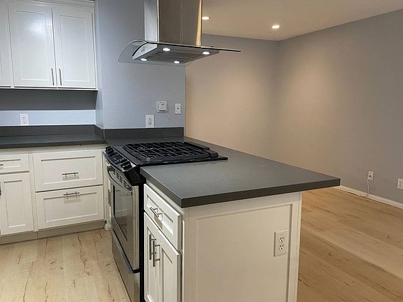 4th image of 1124 6th St #3