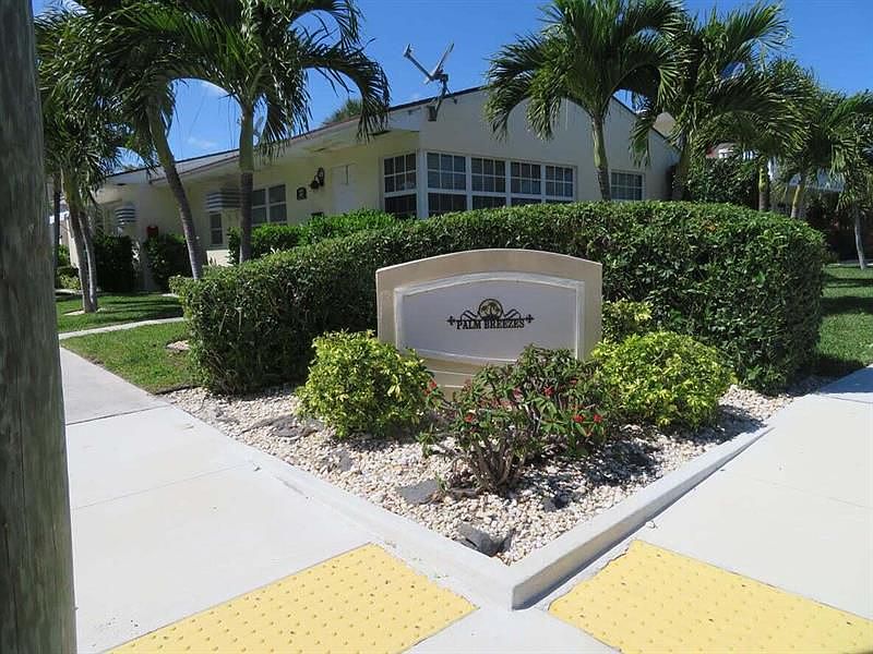 1st image of 327 Ocean Breeze St #2