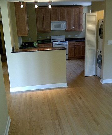 2nd image of 7400 N Damen Ave APT 1