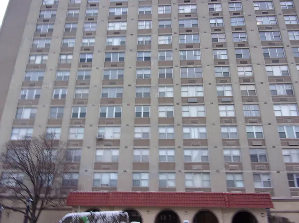 (undisclosed Address), Chicago, IL 60652