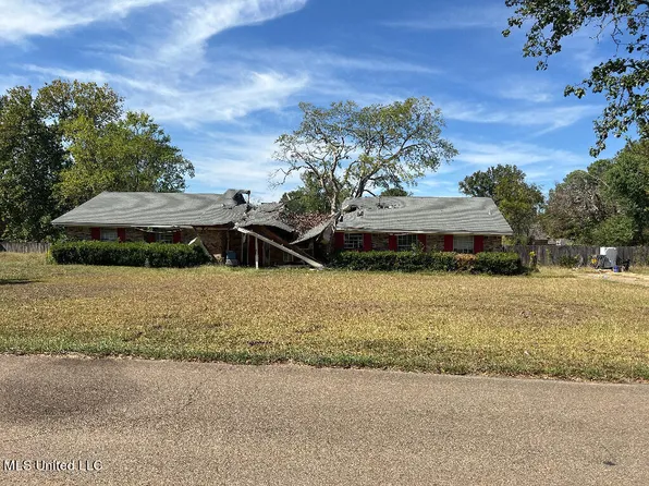 303 Old Spanish Trl, Jackson, MS 39212
