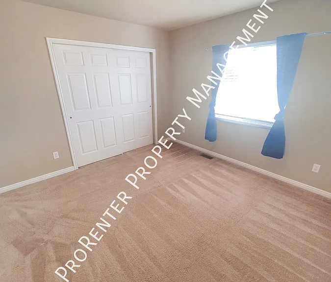 1062 S 1775 W — Photo 16