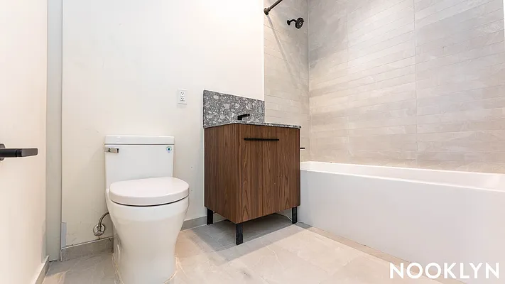 Rented by Nooklyn NYC LLC | media 18