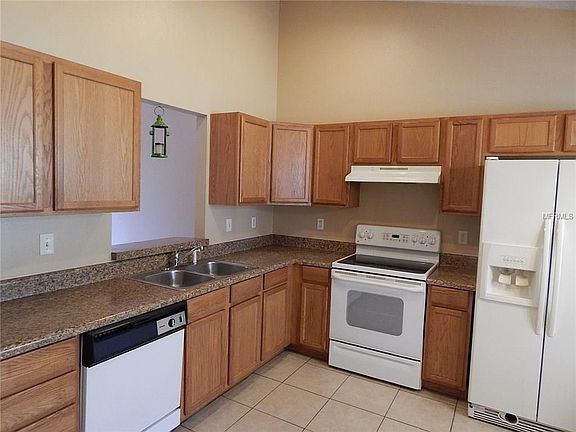 5th image of 1409 Laurel St