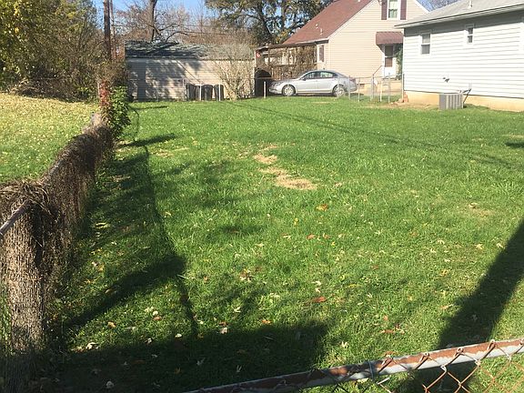 5th image of 127 Talmadge Ave
