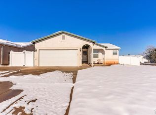 1 Hardwick Ct, Pueblo, CO 81005
