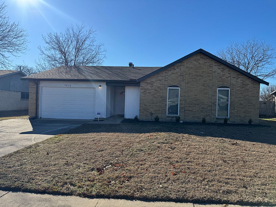 1st image of 7016 Lincolnshire Ln