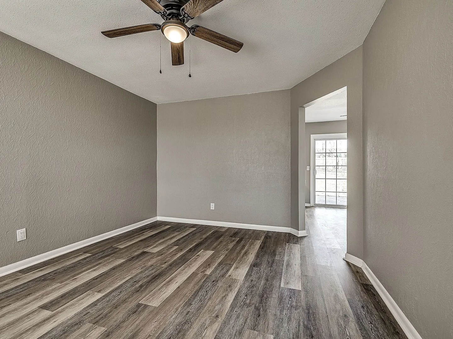 Newly remodeled home — Photo 4