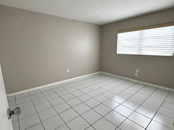 5th image of 428 SW 5ta Ave #304