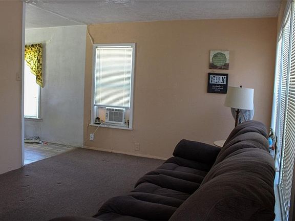 5th image of 5001 Concord St