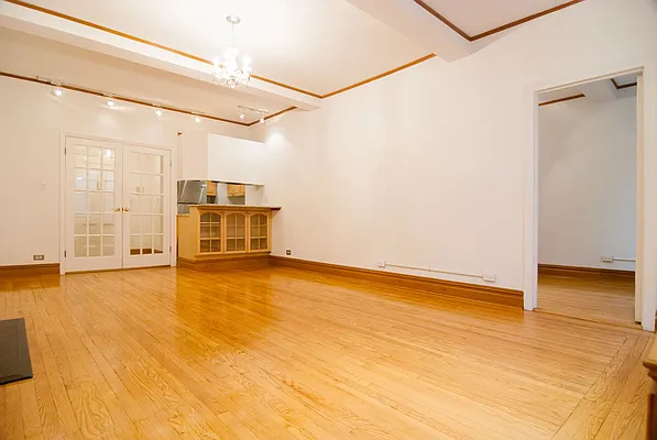 Rented by WAM Partners - William Moses Co. | media 19