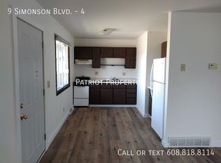 9 Simonson Blvd #4, Deerfield, WI 53531