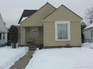 22103 Saxony Ave, Eastpointe, MI 48021