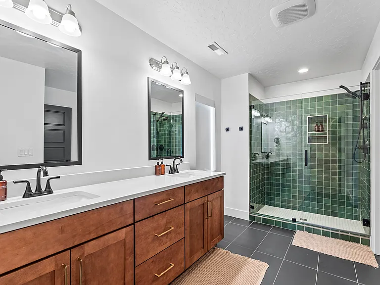 690 S Edge Ln — Photo 45