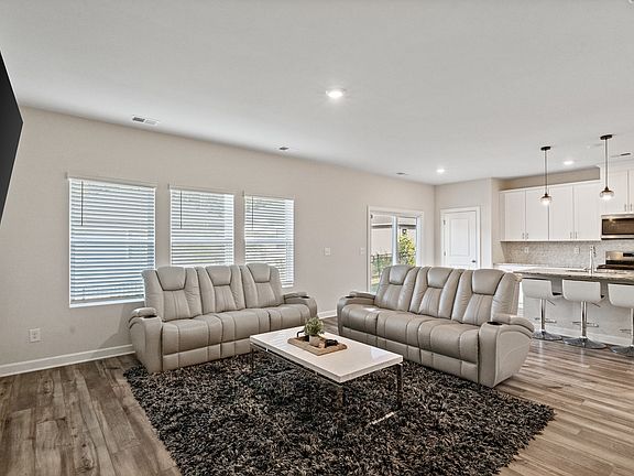 5th image of 2017 Belterra Dr