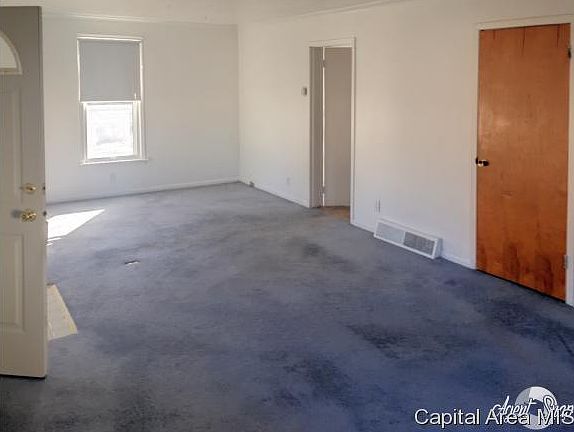 2nd image of 434 Arnold St