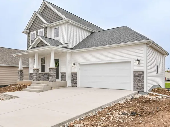 702 River Ridge DRIVE, Waterford, WI 53185