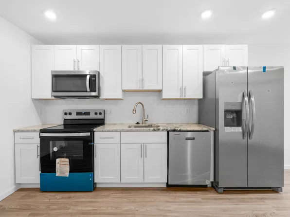 917 N 43rd St, Philadelphia, PA