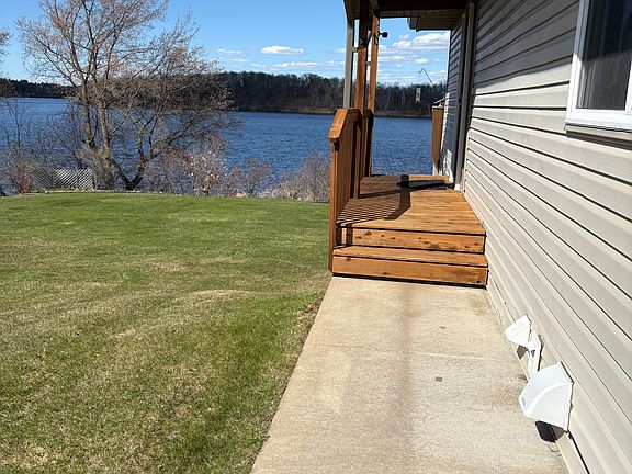 View as you walk toward the main entrance to the house