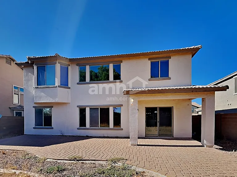 1497 E Magnum Rd — Photo 25
