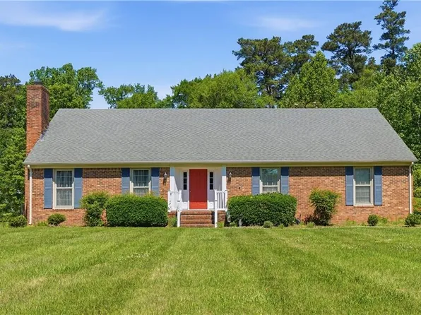104 Pine Ave, Franklin, VA 23851