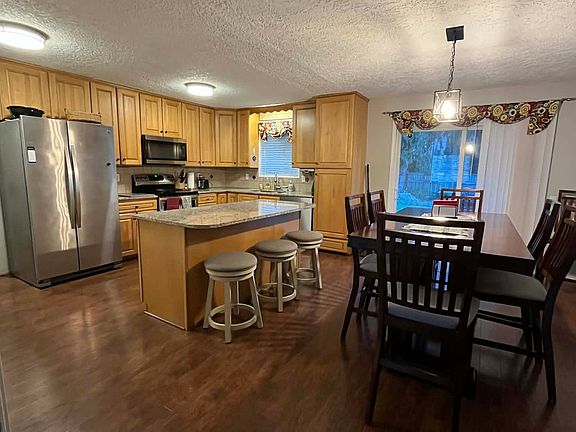 4th image of 8120 NE 89th Ct