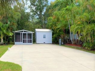 1490 Diamond Lake Cir LOT 48, Naples, FL 34114