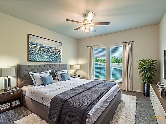 5th image of 448 Oxford Ln