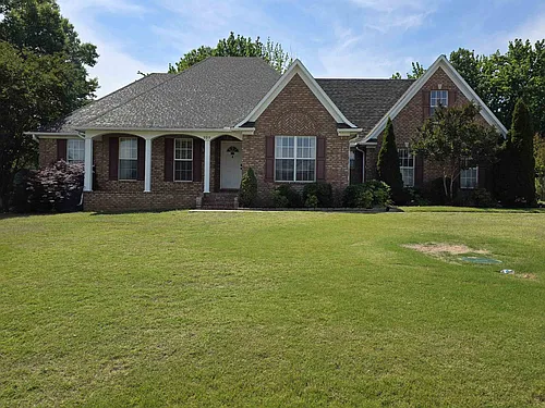 995 Williamsburg Dr Photo 1