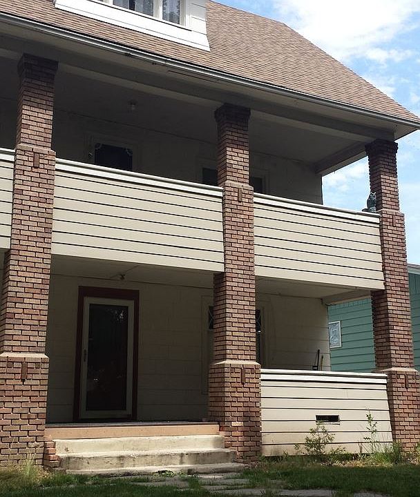 1st image of 934 Plum St APT 6